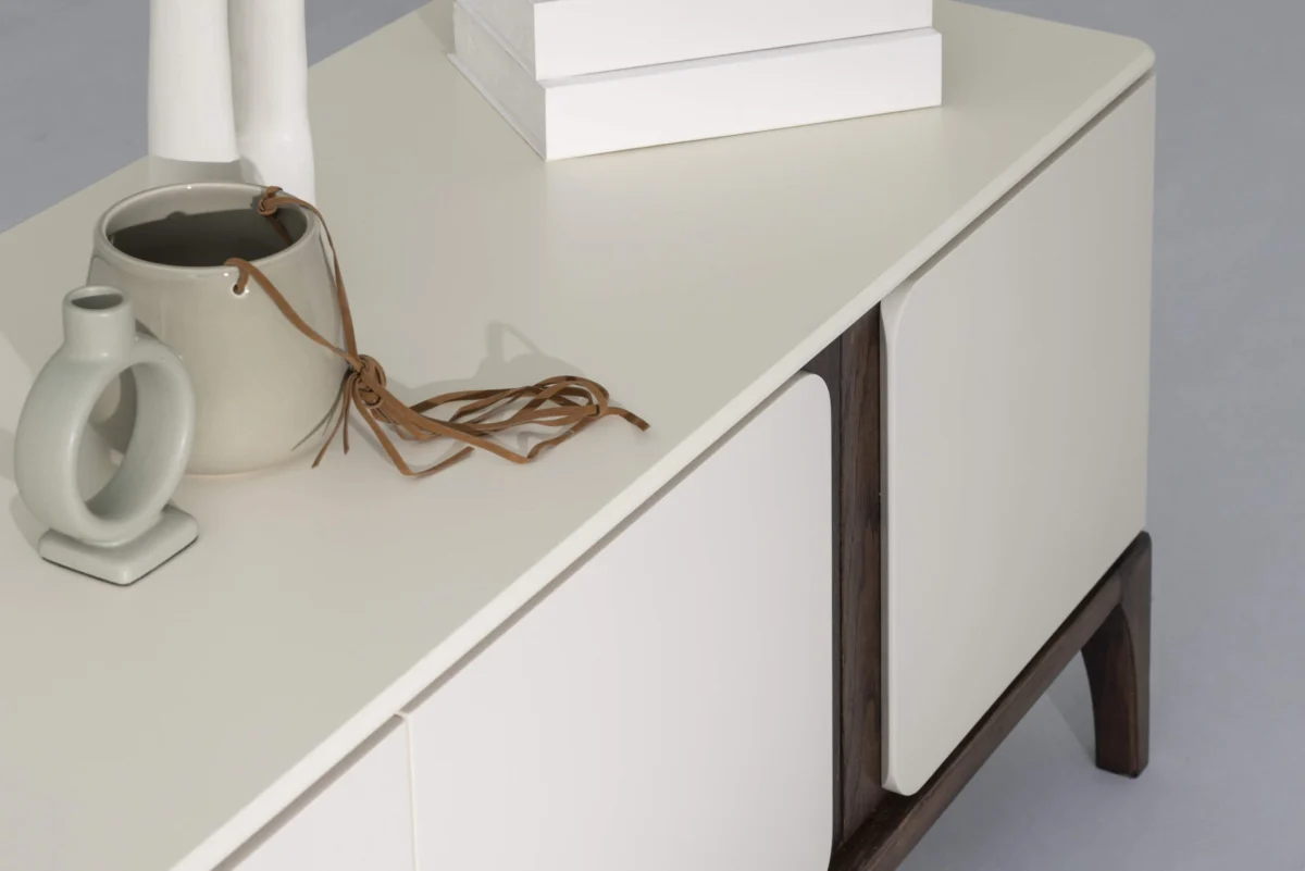 Alora Tv Komoda 1 2 Scaled 1