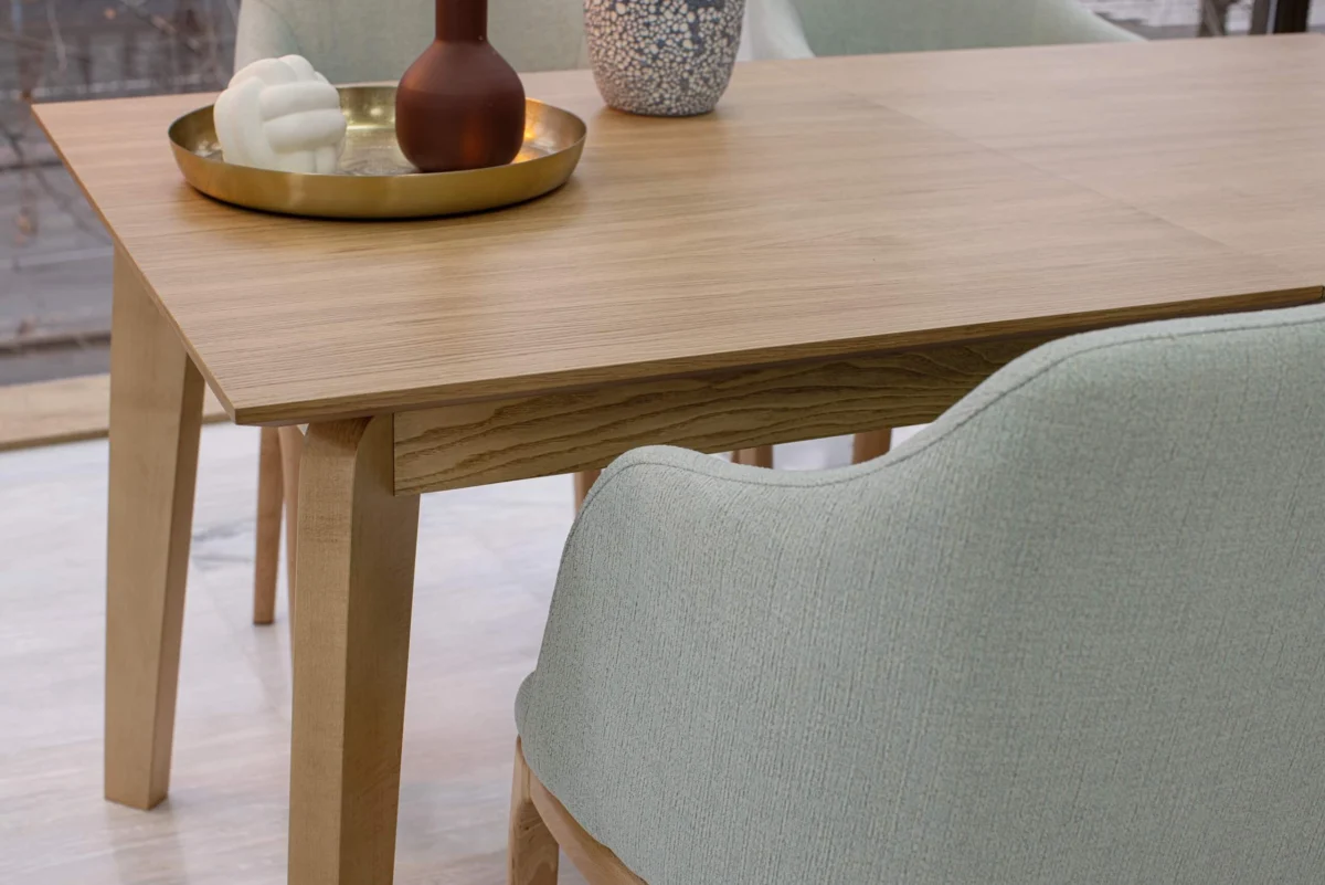 Trpezarijski Sto Vasa 02